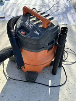 Industrial vacuum