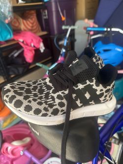 Adidas women running shoes