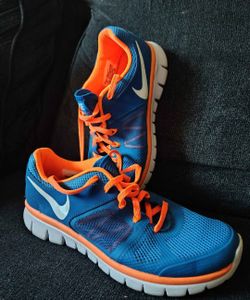 Nike Flex Run Shoes - Size (6Y US) - Rare Blue/Orange Color