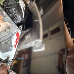 65 Inch Smart Curb Samsung Tv