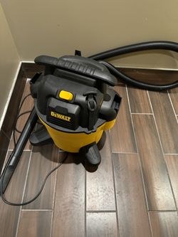 DEWALT Wet and Dry Vacuum