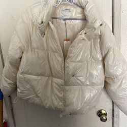 Brand New Woman Puff Jacket