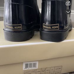 MK RAIN BOOTS