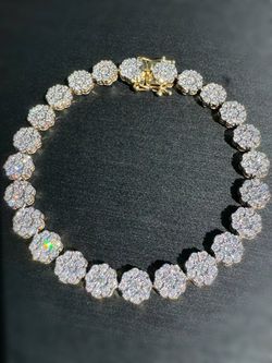 14k yellow gold 3CTW Natural Diamond Flower Cluster iced out Tennis bracelet 7” 7.15mm