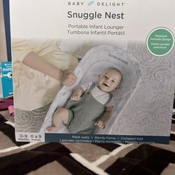 Baby Delight Snuggle Nest Infant Portable Lounger Bassinet