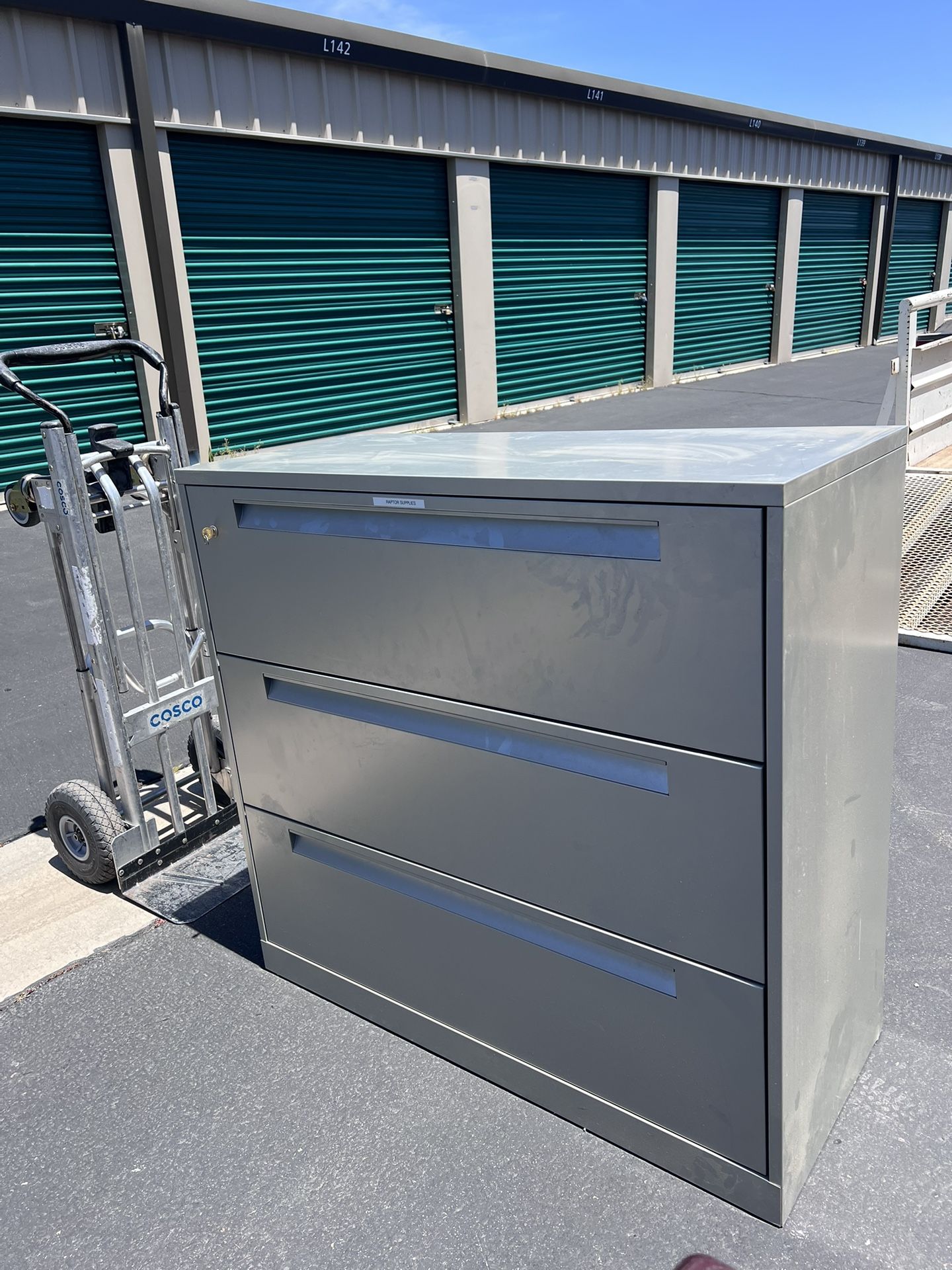 3-Drawer Lateral Filing Cabinet W/ Lock & Key!