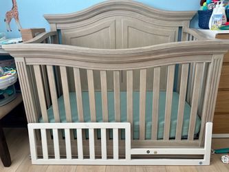 Convertible Crib, Toddler Mattress and Toddler Rail Bundle!