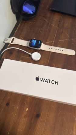 Apple Watch SE (Gen 2) 40mm