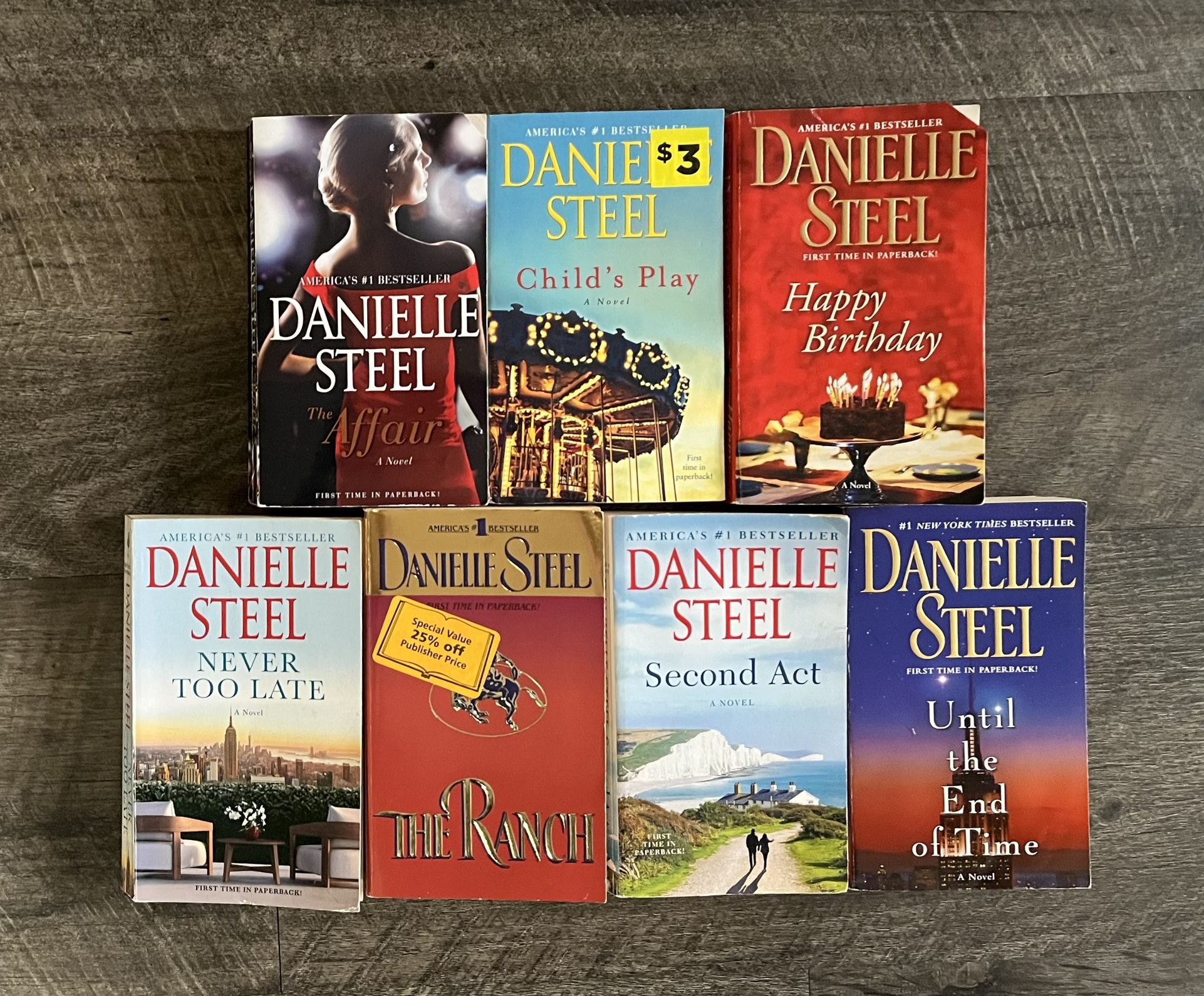 Danielle Steel Books ~Lot of 7 Books~