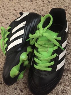 Adidas boys soccer shoes