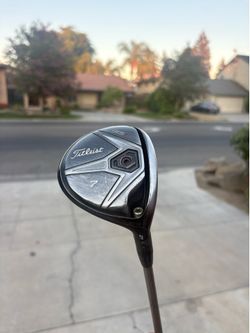 Titleist 915F Fairway 7 Wood Golf Club