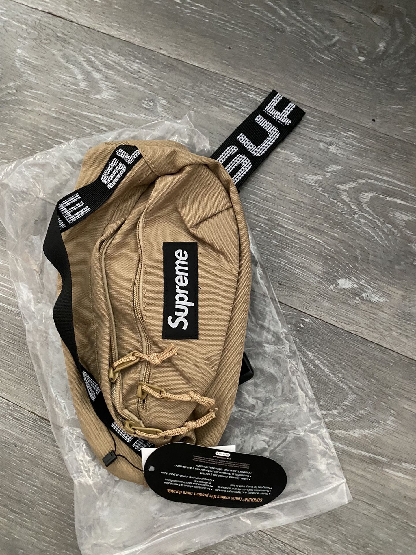 Supreme Fanny Pack 