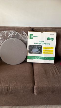 Deluxe swivel seat cushion
