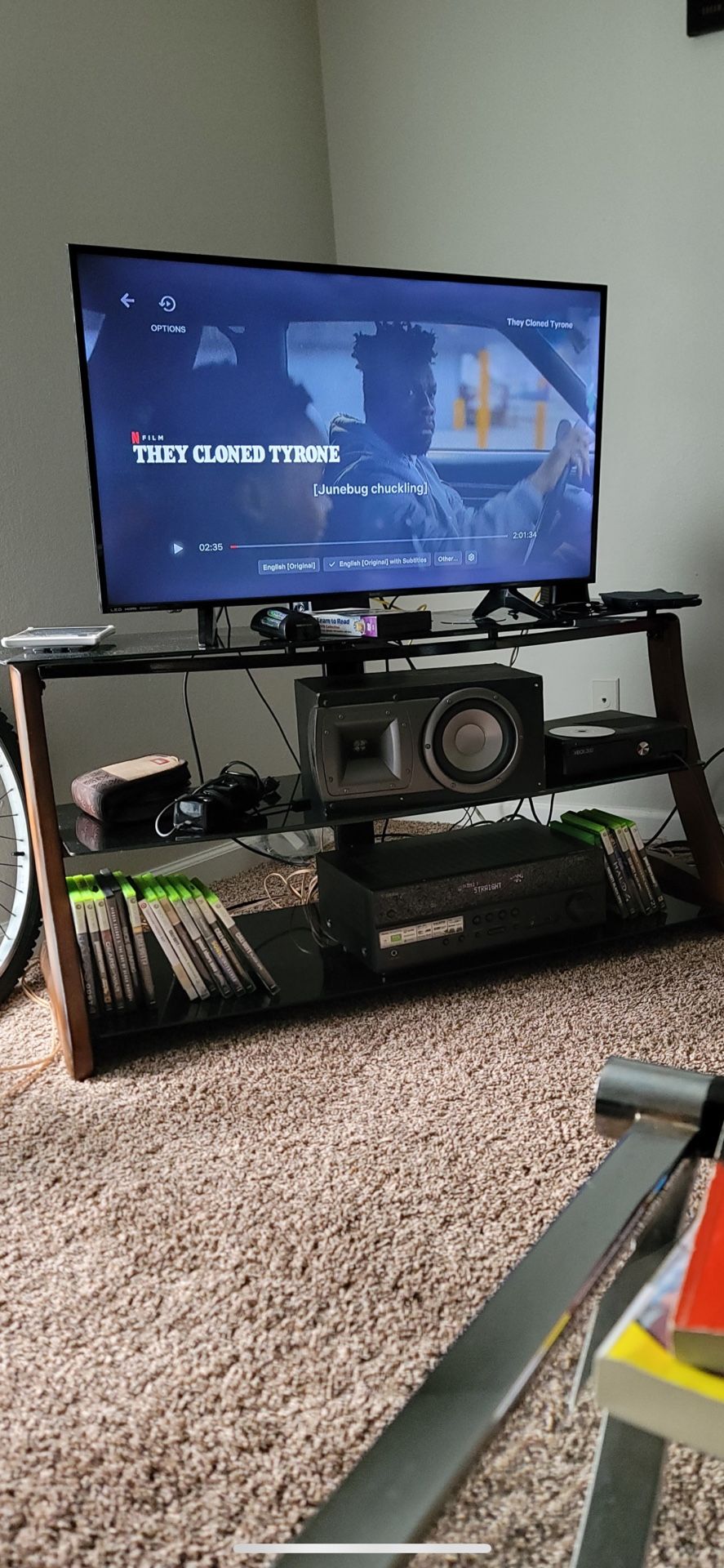 Tv Stand Hold Upto 65 Inch