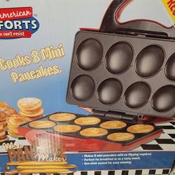 Nib 8 Mini Pancake Griddle Maker