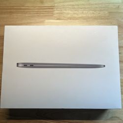 MacBook Air with M1 Chip (2020)