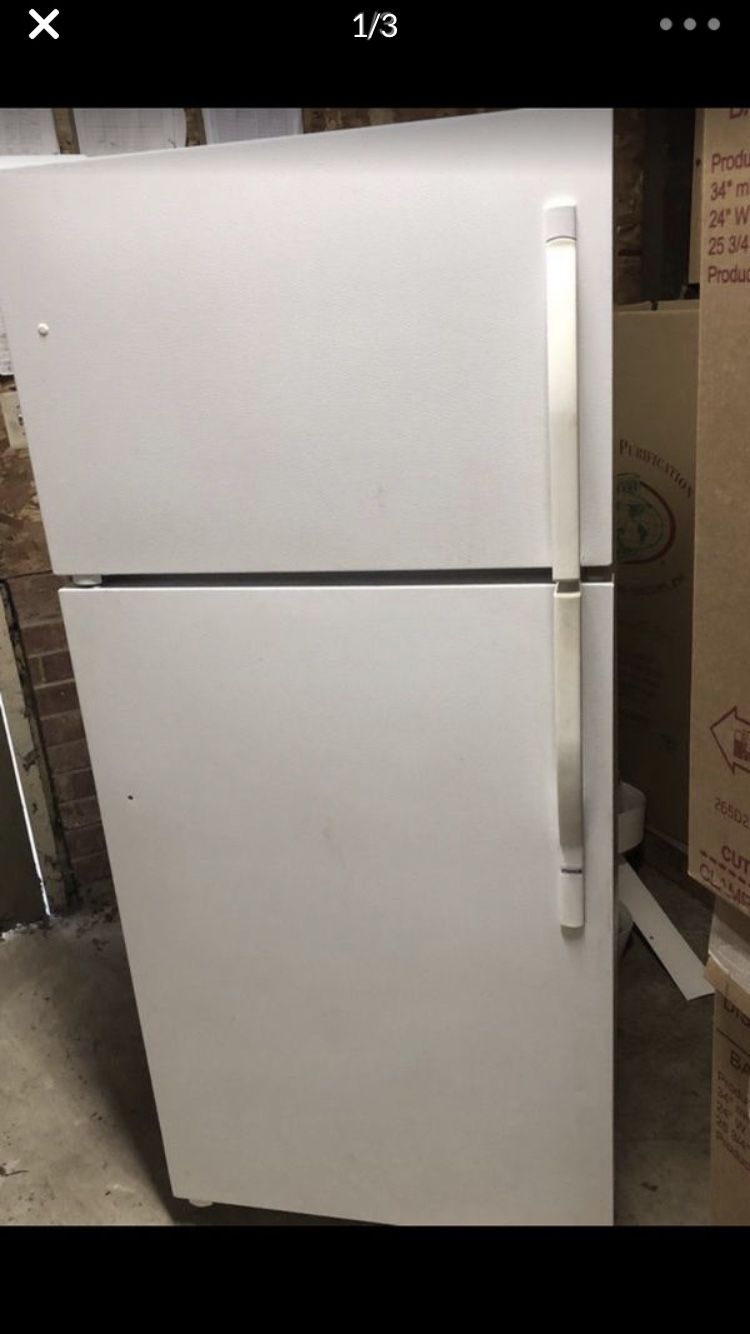 Kenmore fridge top freezer