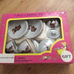 Vintage Bear Ceramic Tea Set