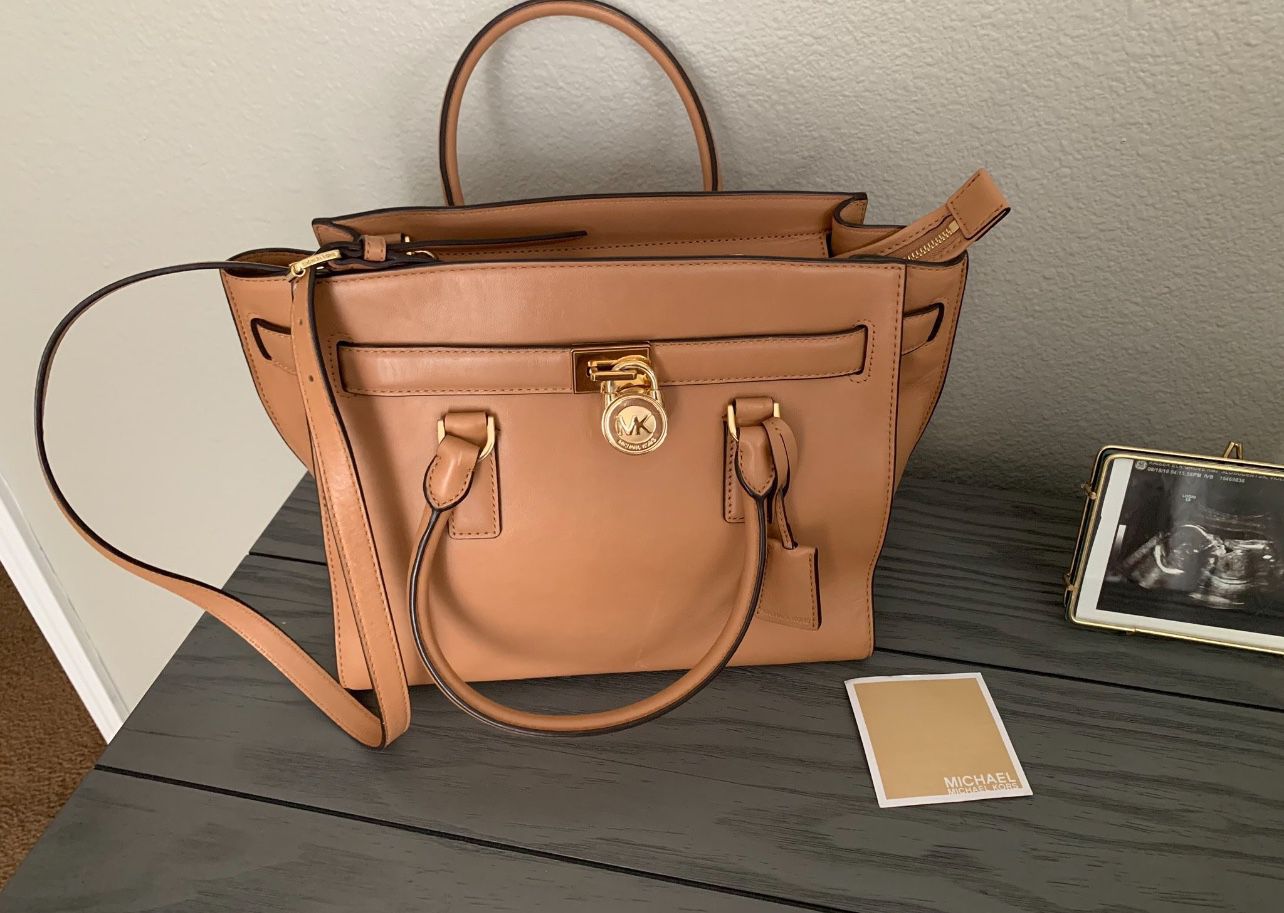 Barely Worn Michael Kors Handbag | Retail Price: $298