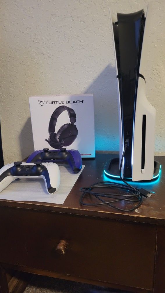 PS5 / Games / Accessories