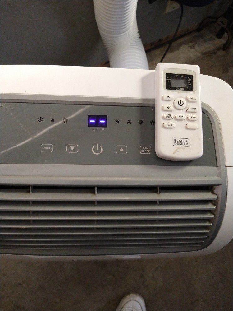 BLACK+DECKER 12,000 BTU Air Conditioner Portable for Room AC ,  Dehumidifier, Heater, & Fan, Portable AC for Sale in Westminster, CA -  OfferUp