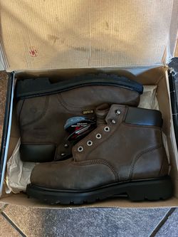 Steel toe work boots