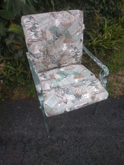 Metal garden chair with cushion
