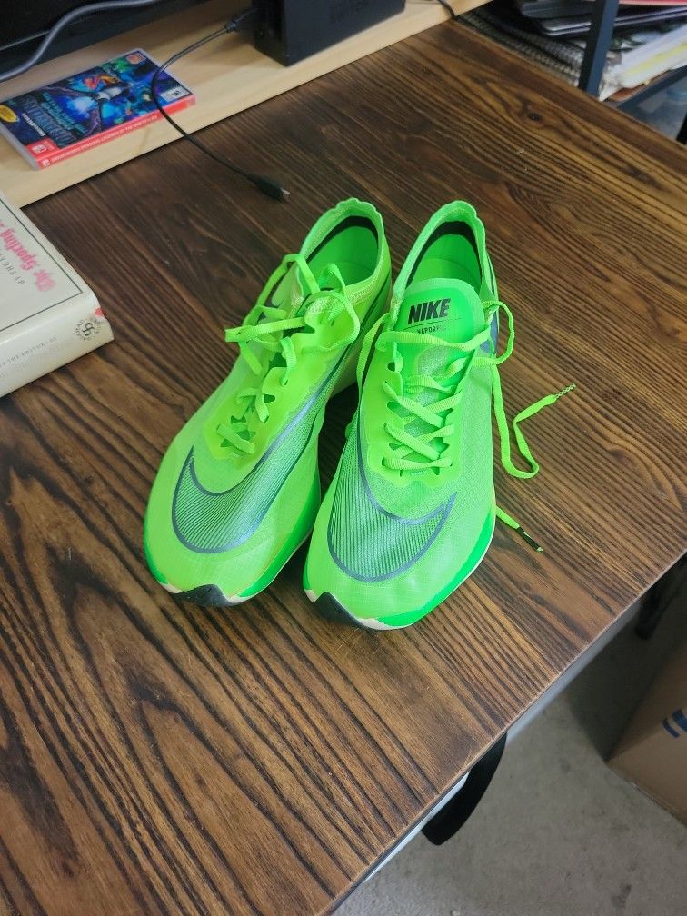 Nike ZoomX VaporFly Electric Green Running Shoes, Size 9