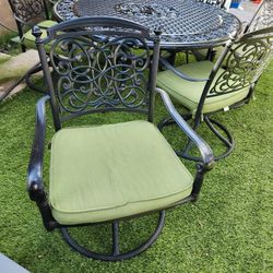 Sunbrella Patio Chair Cushions (6 Total)/ Outdoor Cushions