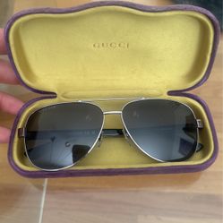 Gucci Sunglasses GG 0528S