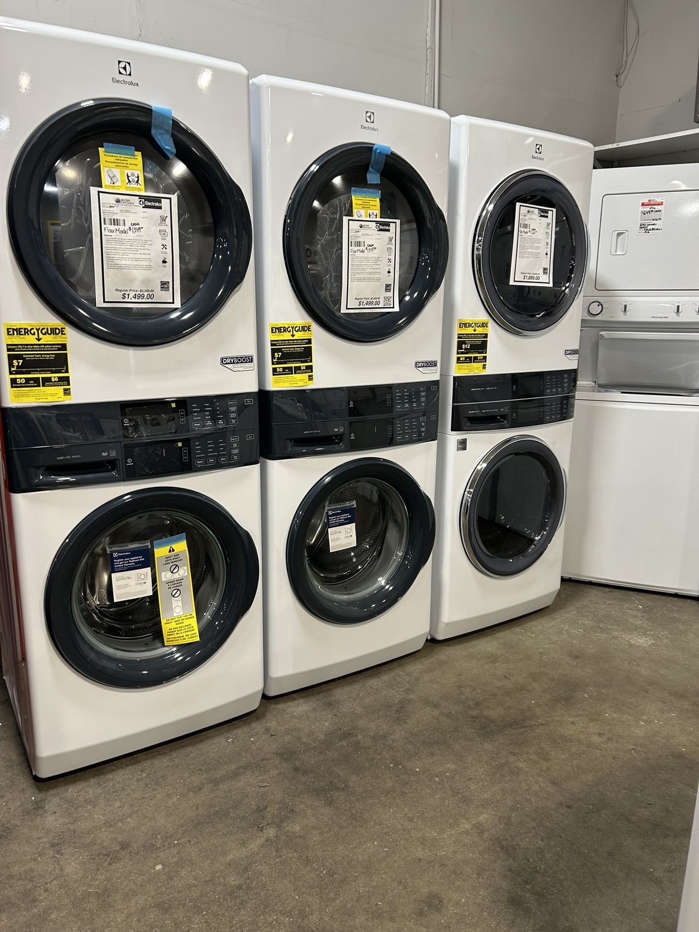 Laundry Tower Center - Open Box New