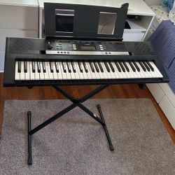 Yamaha Keyboard 