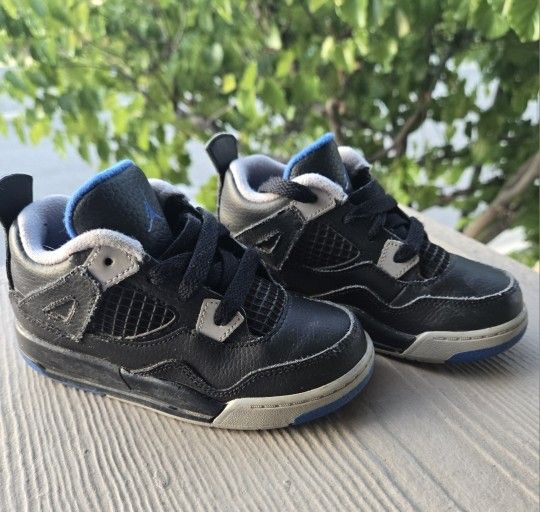Air Jordan Retro 4