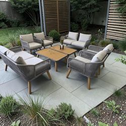New inbox high quality aluminum patio set with cushions (we finance and deliver)