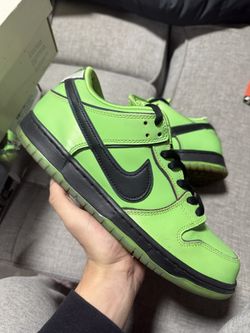 The Powerpuff Girls x Nike Dunk Low Pro SB QS 'Buttercup' Size 10