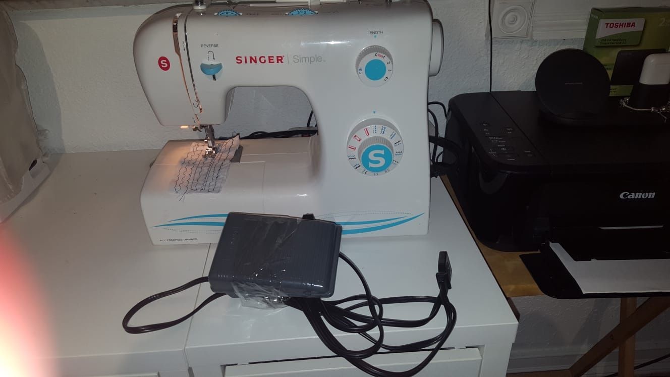 Sewing machine Singer(máquina de coser)