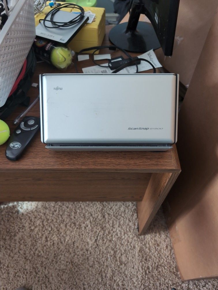 Fujitsu ScanSnap S1500 Full Page Scanner