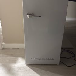 White Fridge 