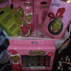 Grinch Christmas Makeup Basket 