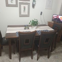 Dinning Room Table And Bench 