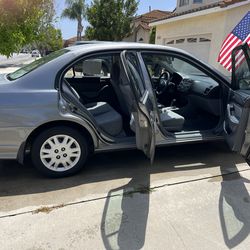 Honda Civic LX  2004  4D Gray