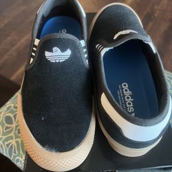  shmoofoil adidas Shoes Mens Size 7.5