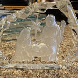 Vintage L. E. Smith Crystal Iceberg Nativity Manger 7” x 5.5” x 1.5” Glass 