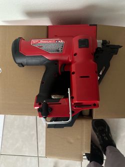 Milwaukee Nailer