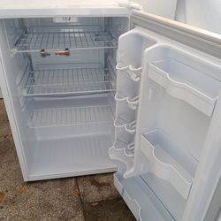 Danby Small Refrigerator 