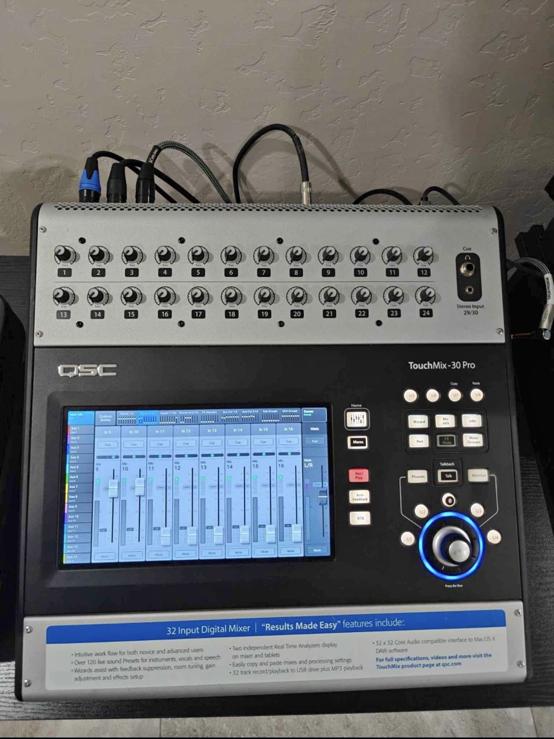 QSC TouchMix-30 Pro 32-Channel Compact Digital Mixer with Touchscreen