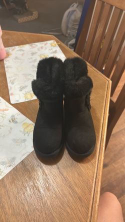Girls boots size 13