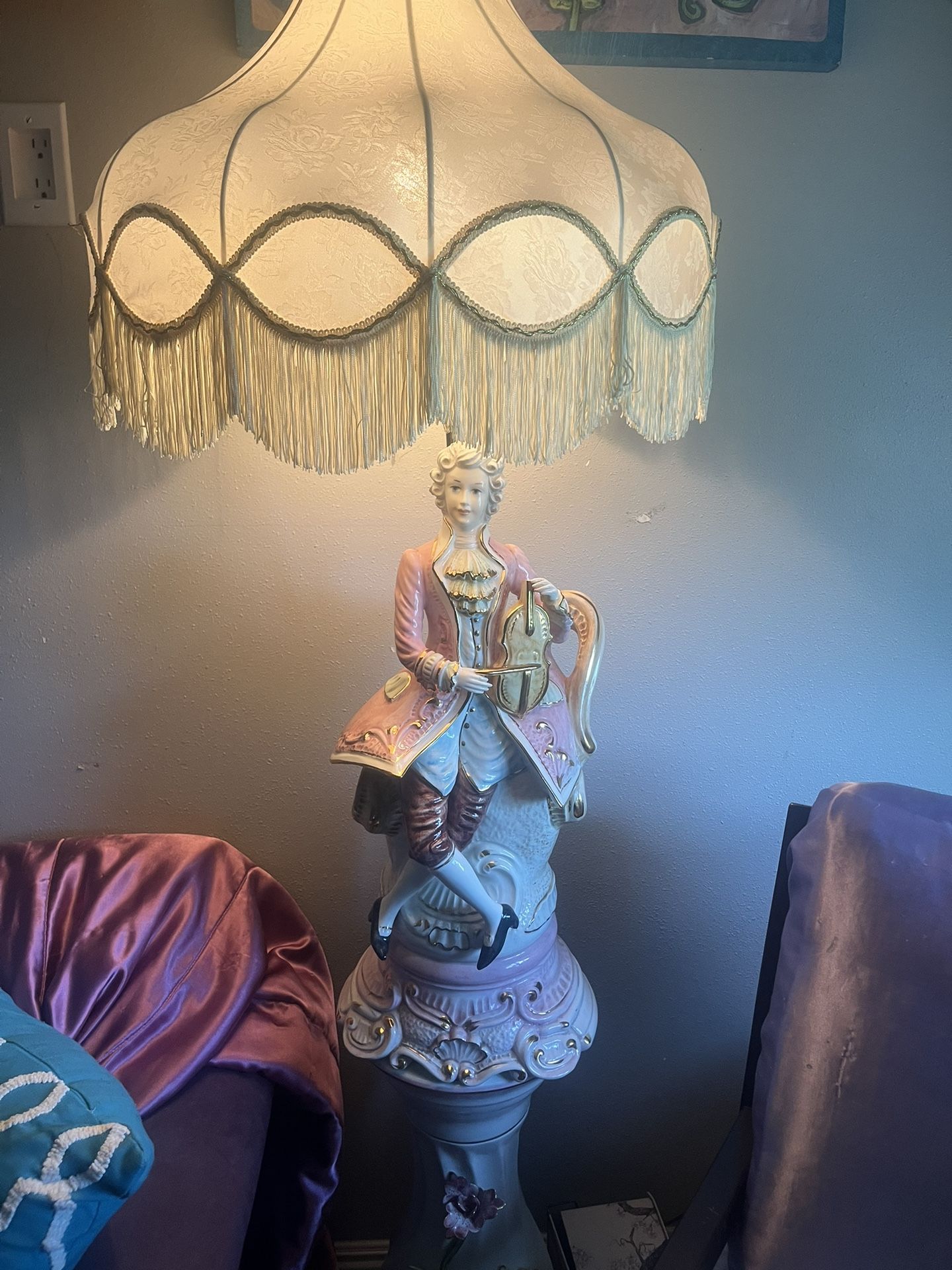 Antique Victorian Lamp 4tf Tall