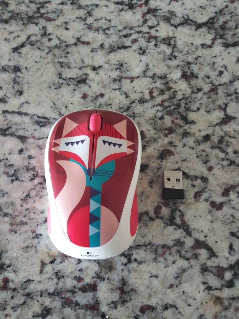Wireless Fox computer mouse