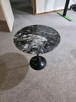 Saarinen Style Side Table